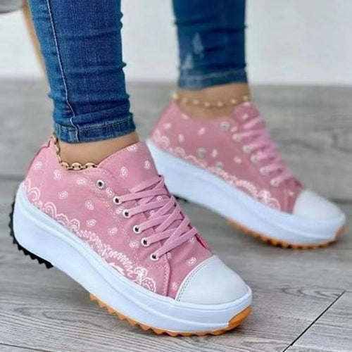 Fashion Sneakers - Step Up Your Style with Comfortable Footwear