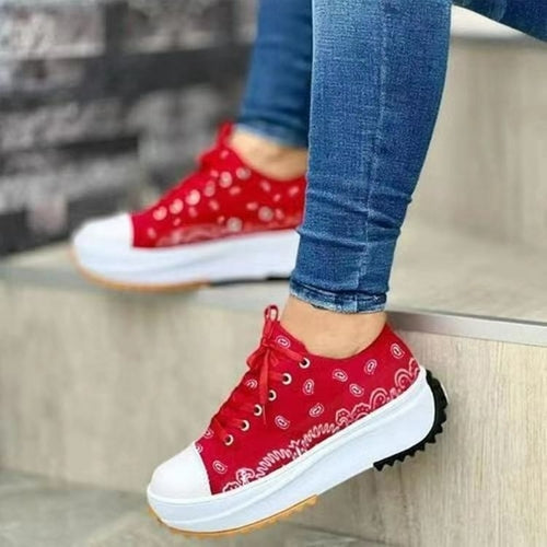 Fashion Sneakers - Step Up Your Style with Comfortable Footwear