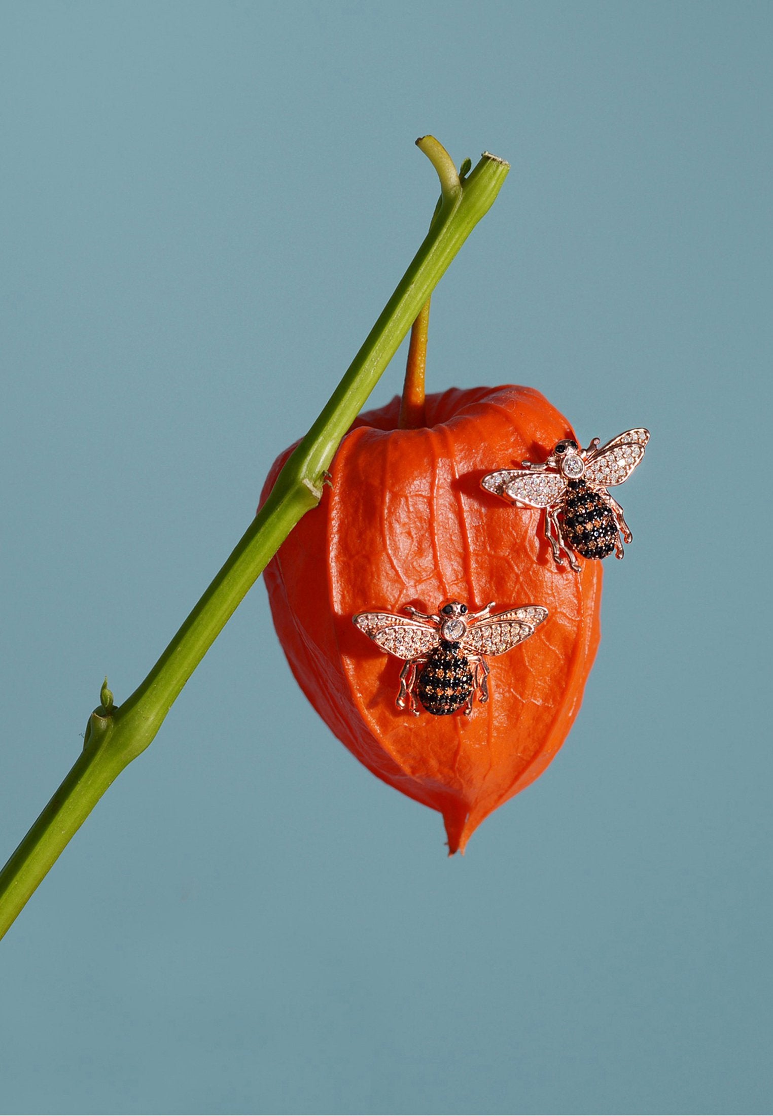 Honey Bee Pendant Necklace Gold